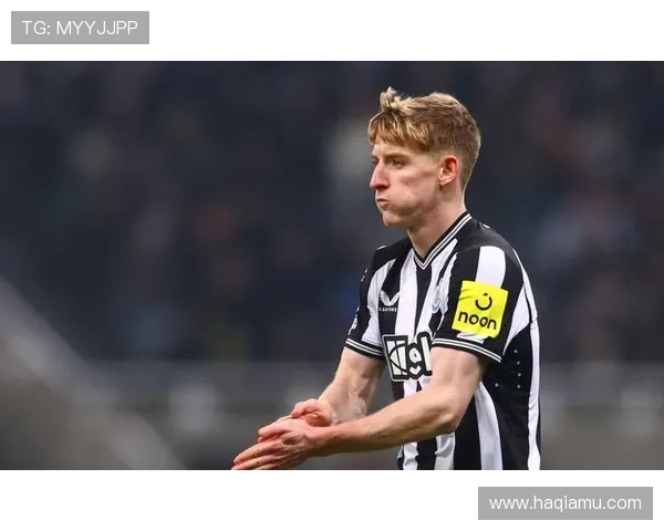 刘易斯米利意外接过队长袖标